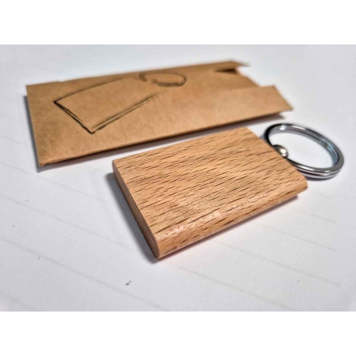 Drevená kľúčenka | bkstudio.sk