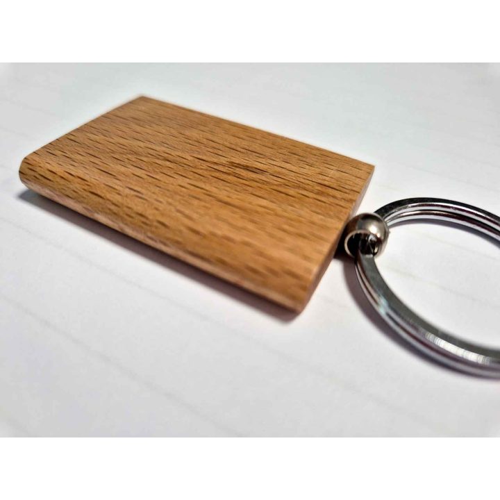 Drevená kľúčenka | bkstudio.sk